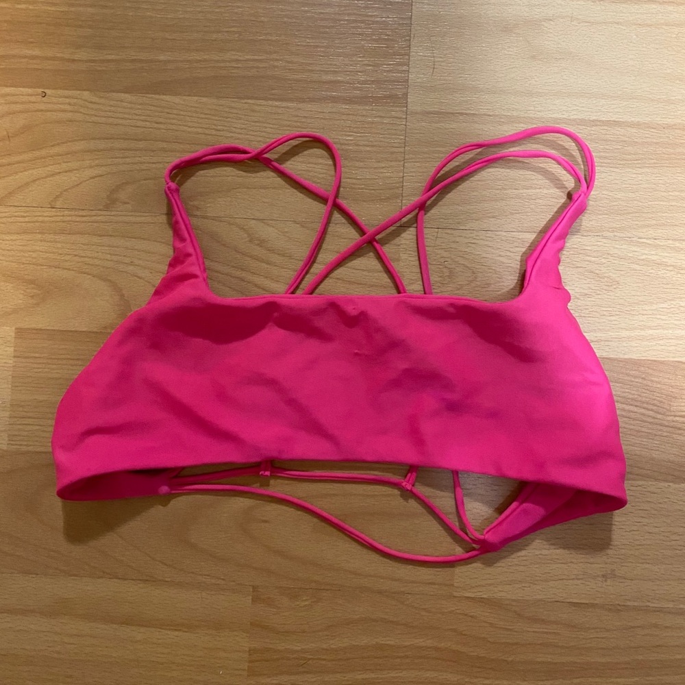 MIKOH bikini top super cute and detailed